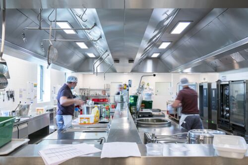 Kouterman Industriële Grootkeuken in Zorgsector | D&L Concepts Kouterman Industriële Grootkeuken in Zorgsector | D&L Concepts